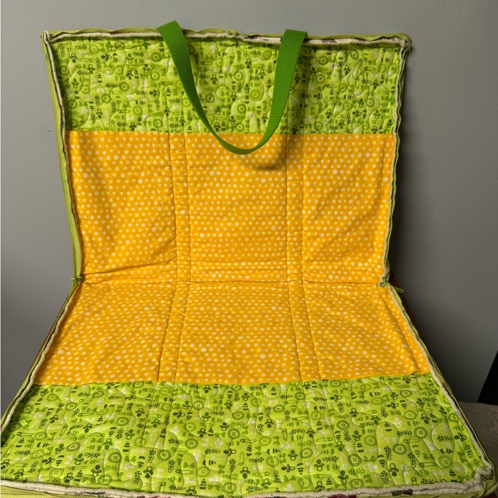 Quilting Project Carrier/Bag ~ Loralie Design - Picture 3 of 6